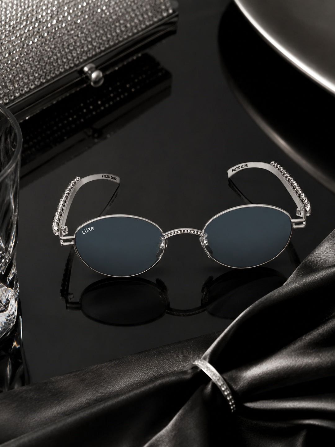 Celebrity Black Silver-Toned Metal Rimless UV Protected  Oval Luxe Sunglasses For Women CL117SL-BK