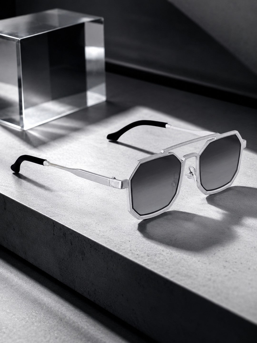 Elite Collection Black Geometric One Size Metal Adult-Unisex UV Sunglasses-EC308BK